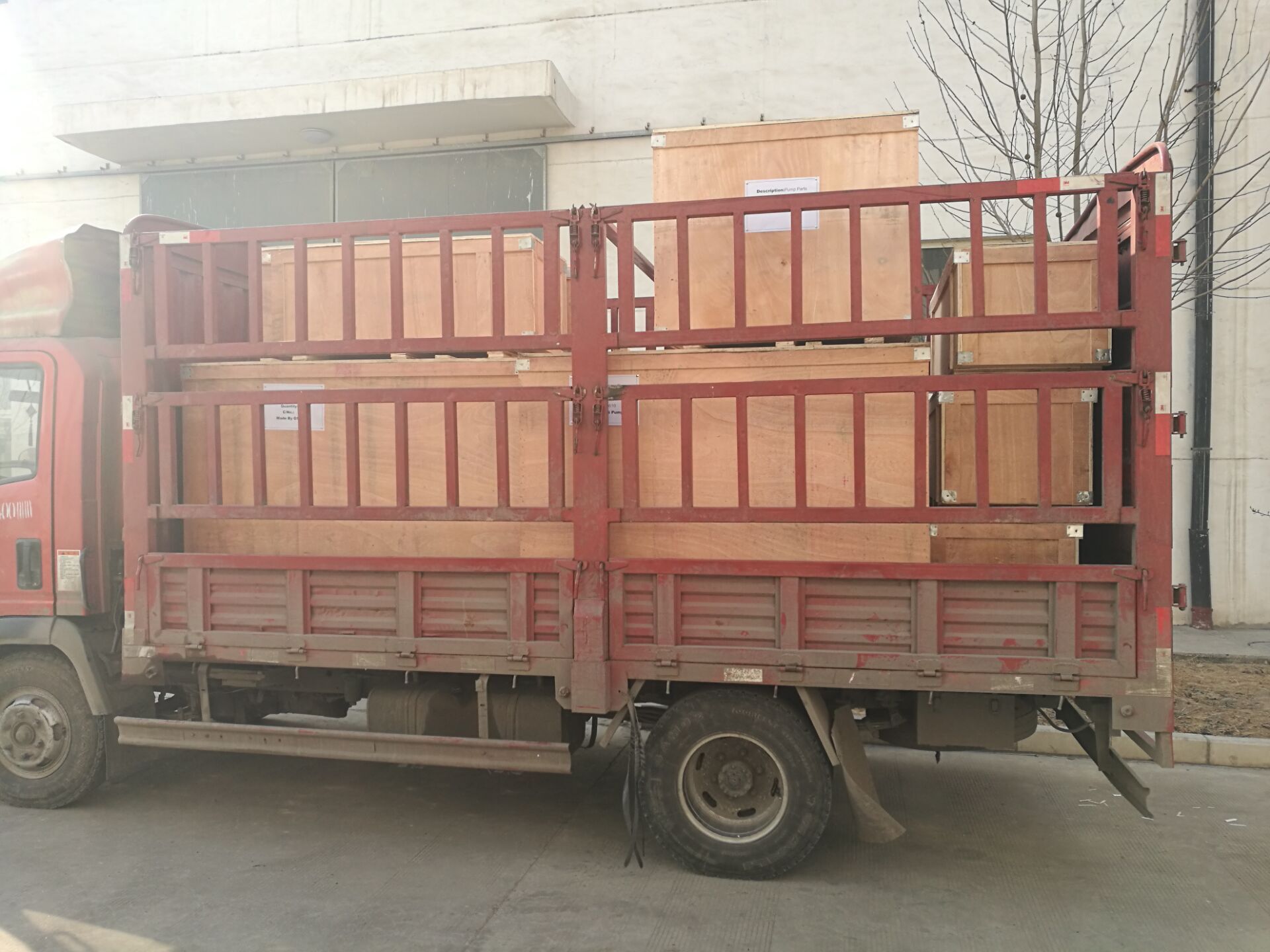 渣漿泵裝車照.jpg